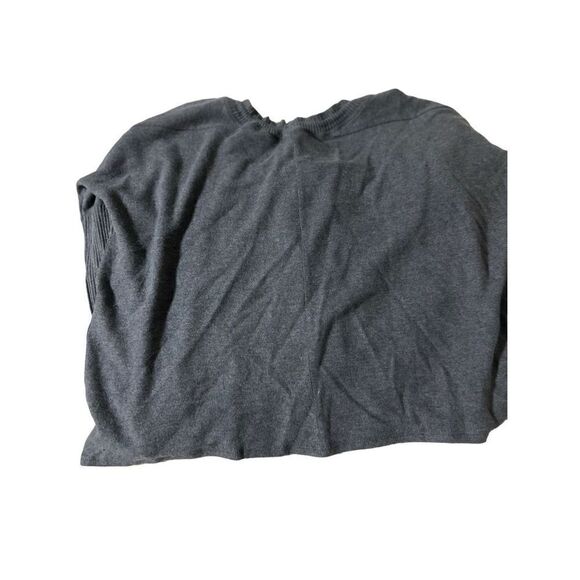 New. Calme crop sweater. XS. Retails $138 - Picture 7 of 10